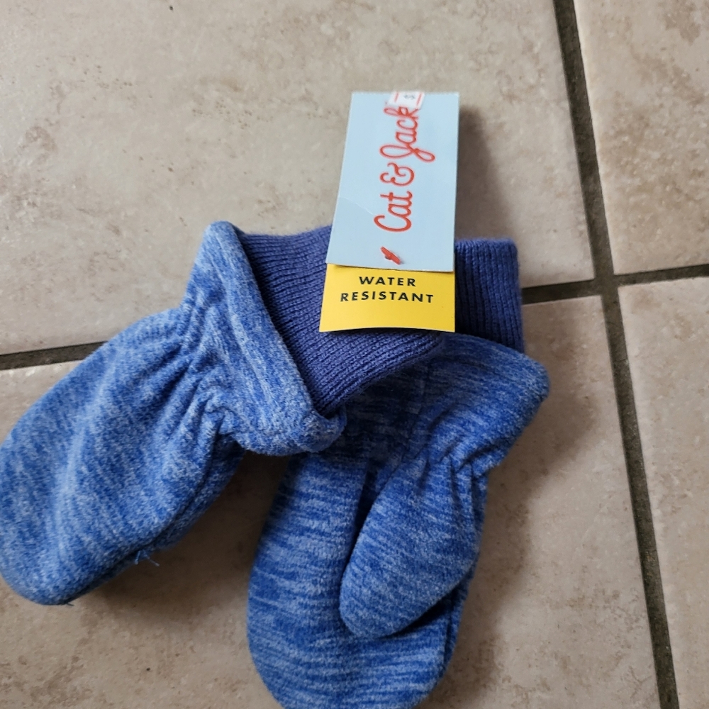 Cat & Jack Baby Gloves 12-24months